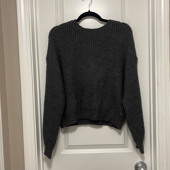 Pacific Republic Pull & Bear Sweater - Picture 3 of 5